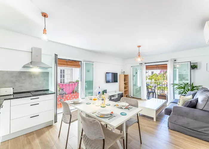 Casa Pepa, Old Town By Kura Homes *